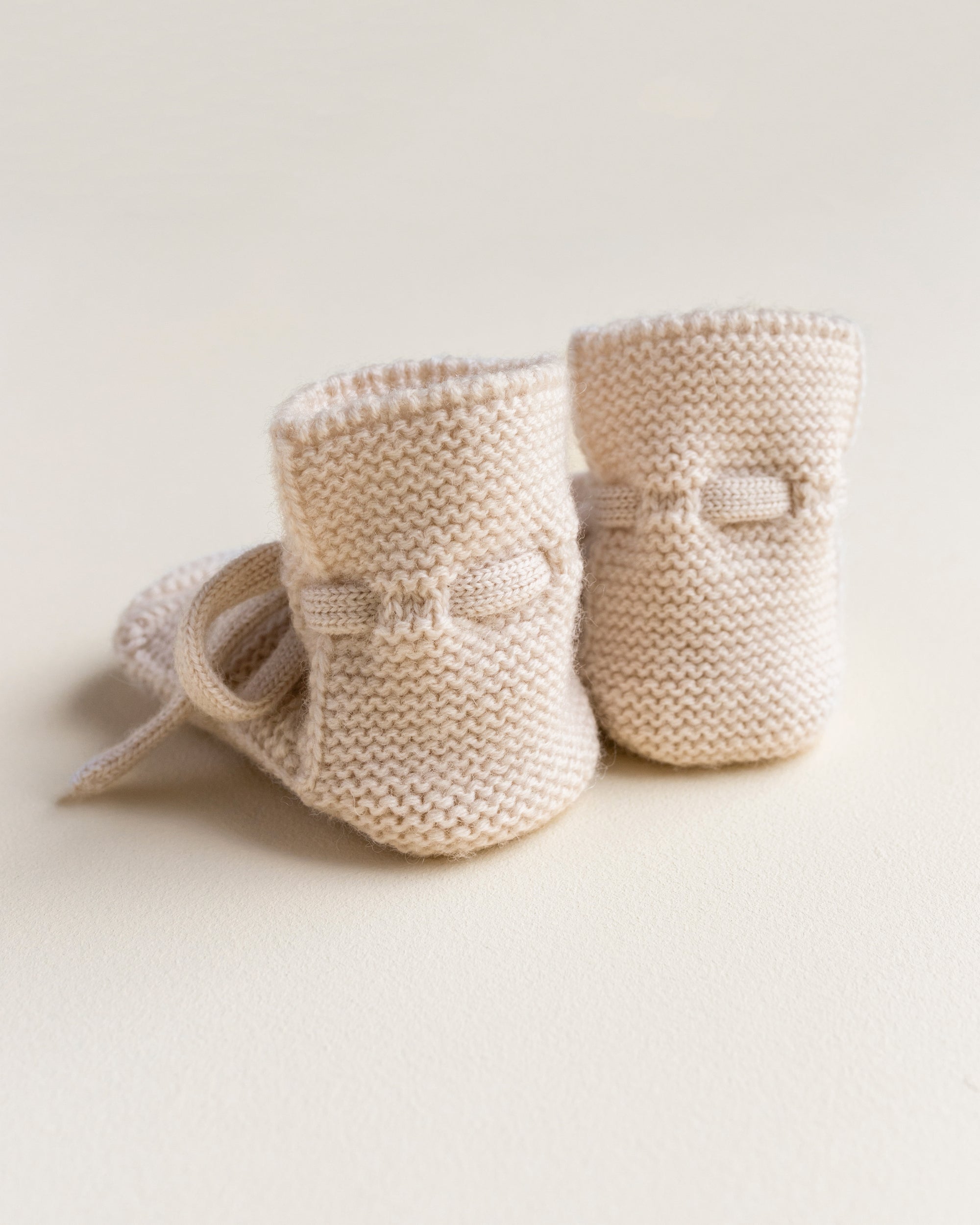 Hvid Baby Strickschuhe Cream