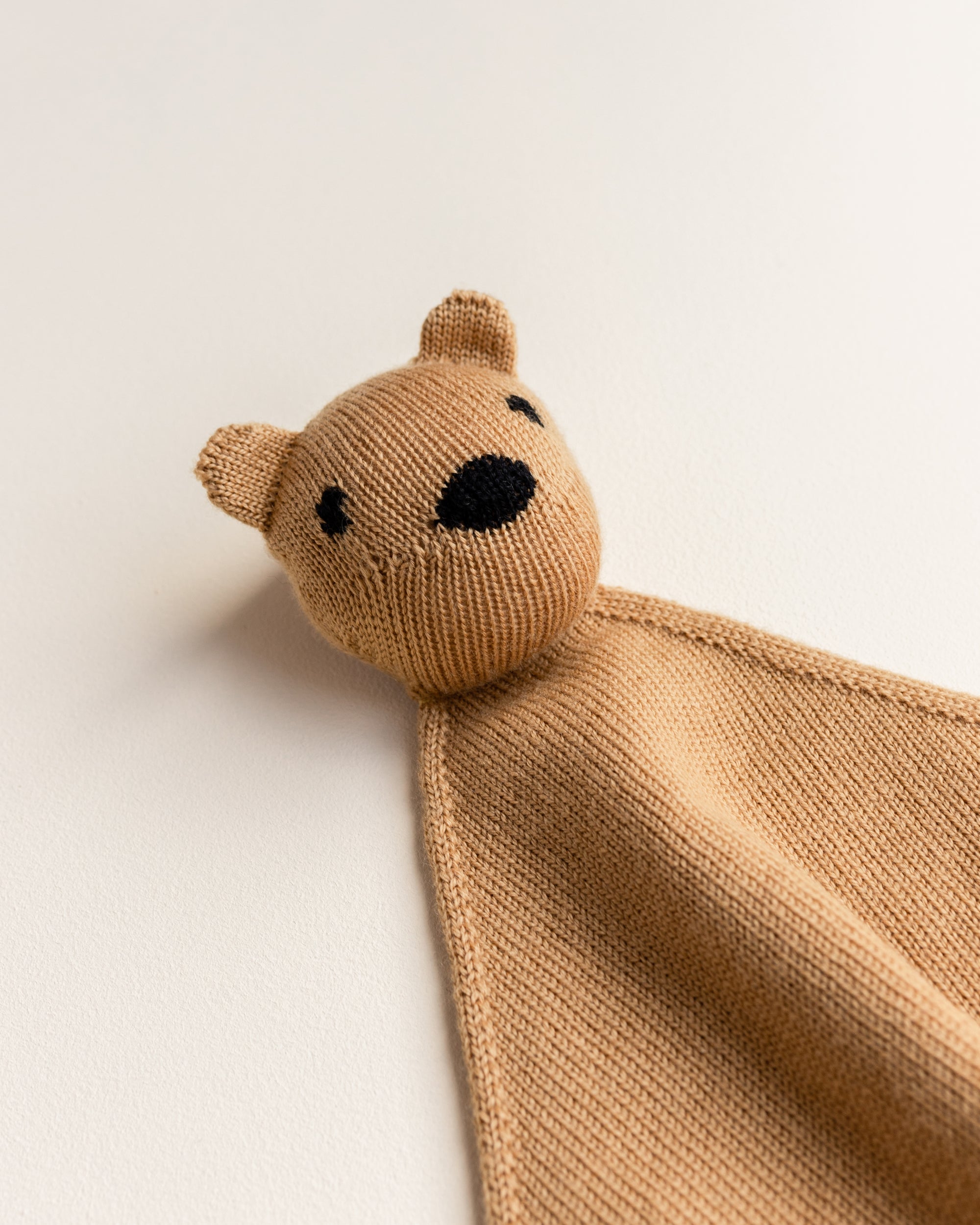 Hvid Kuscheltuch Teddy "Tokki" Ochre